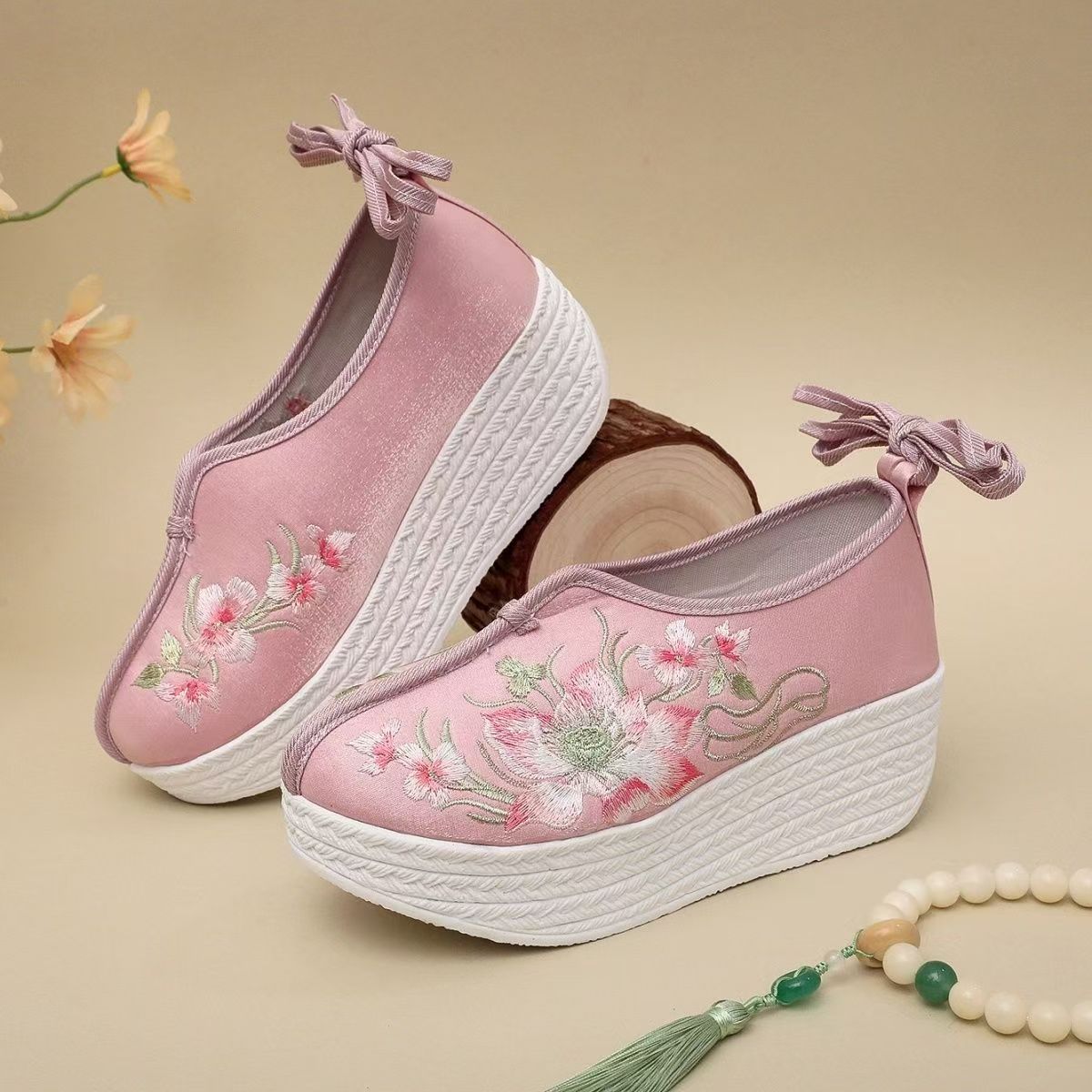 Embroidery Style - Zapatos de cuña de estilo étnico