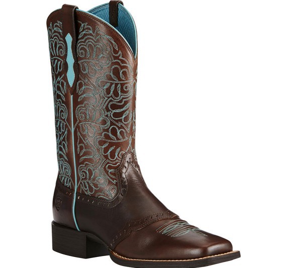 Embroidery Free Pattern - Botas de vaquero de cuero marrón