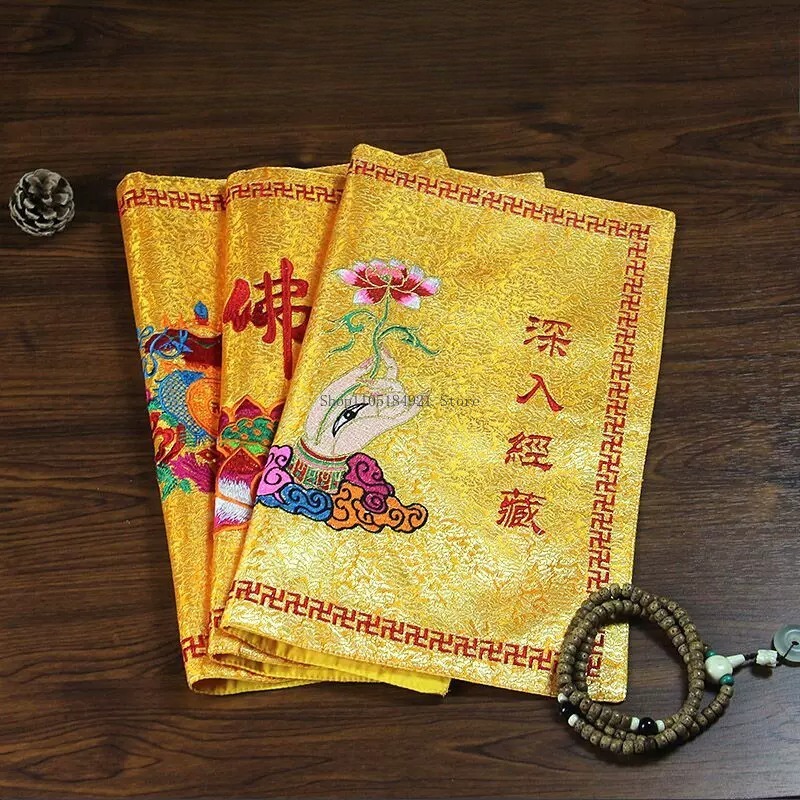 Funda de Sutra de Loto y Berga - Embroidery Bag reseña y precio